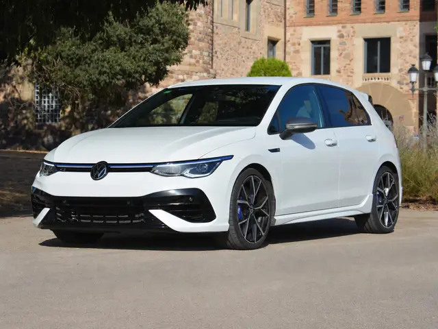 Volkswagen Golf R 2022